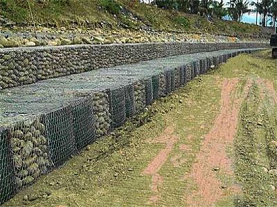 海南海甸島環島路石籠網擋墻工程
